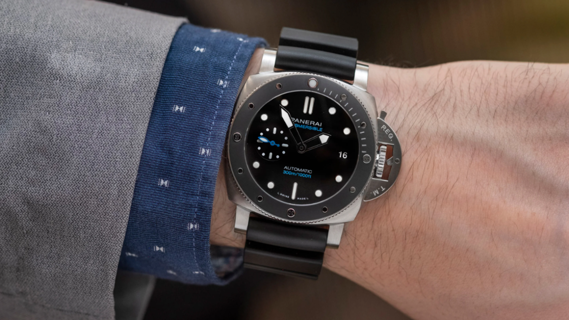 The fake Panerai Submersible 42mm