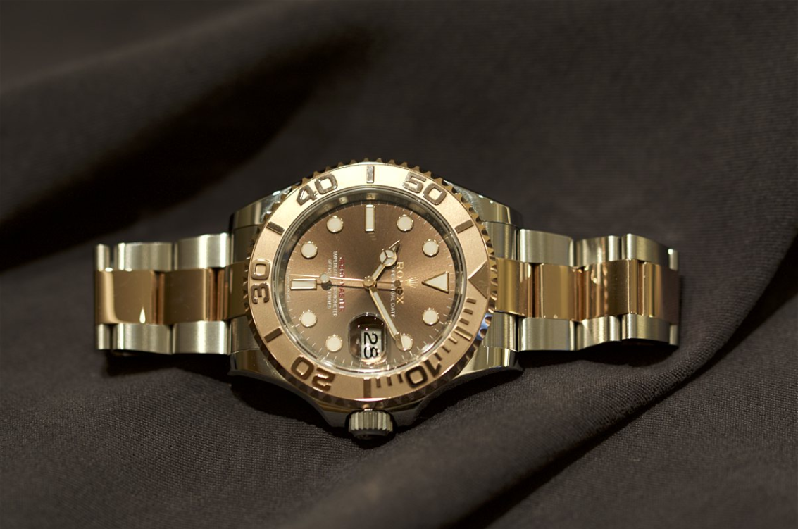 spot fake rolex yacht master